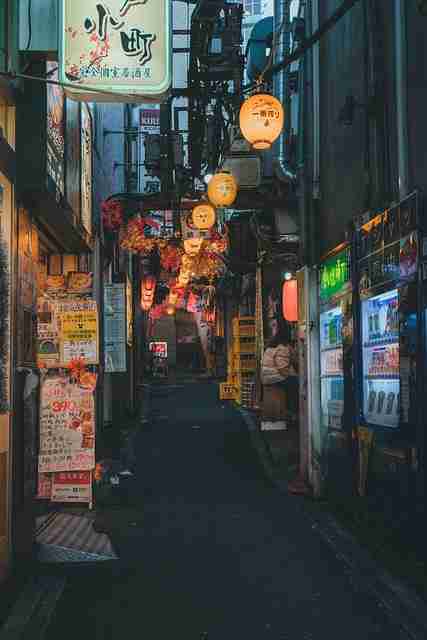赛况追踪揭秘：每日大赛今日赛后回顾盘点内幕与专家点评